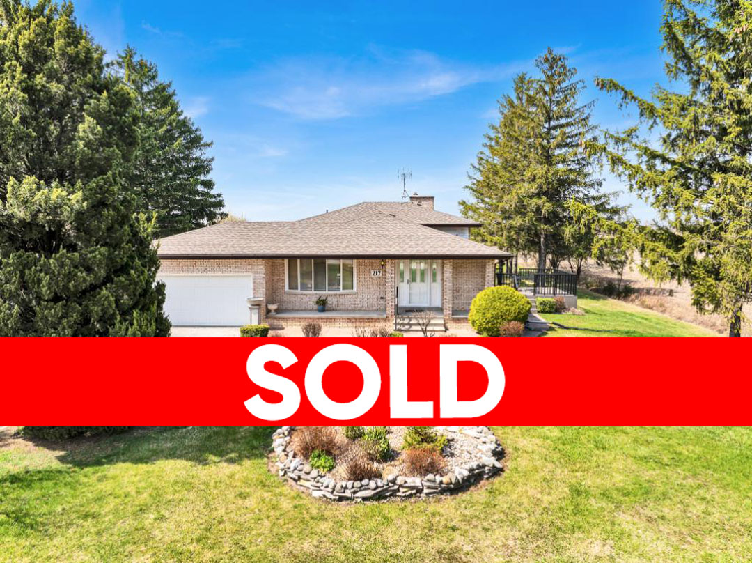 SOLD- 217 West Pike Creek, Lakeshore