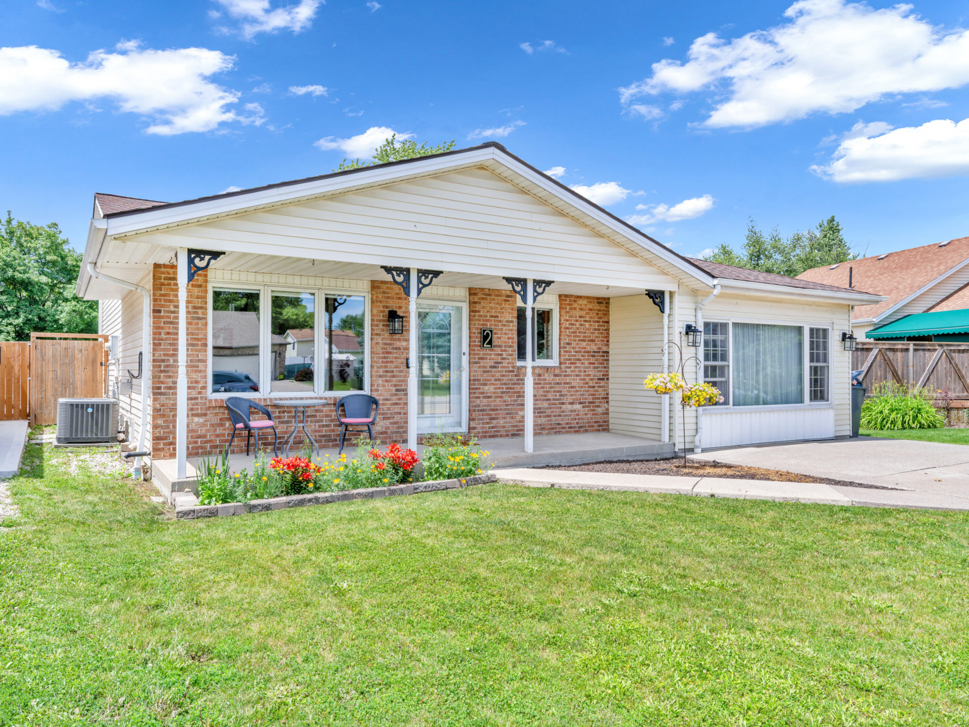 For sale - 2 Earl, Essex