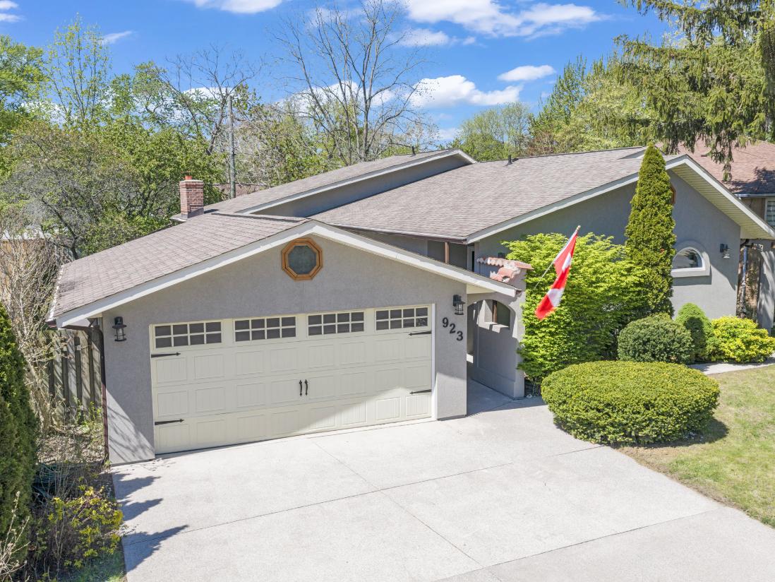 FOR SALE - 923 LAUZON, WINDSOR