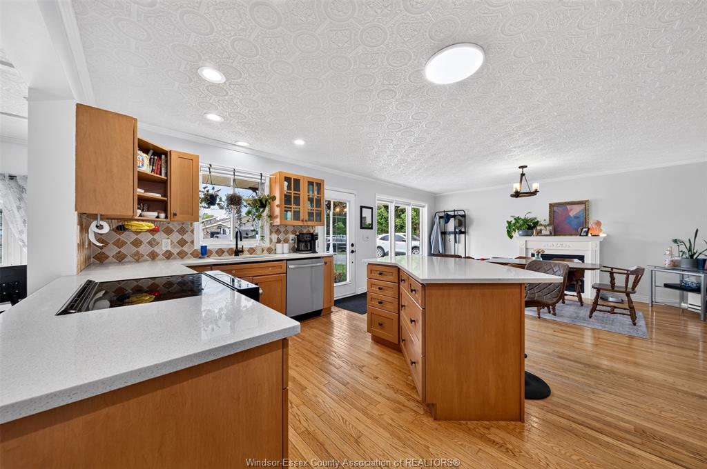 FOR SALE - 2 EARL, ESSEX